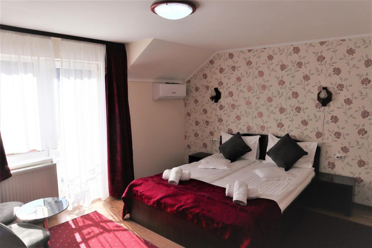 Pensiunea Magnolia Сибиу Экстерьер фото
