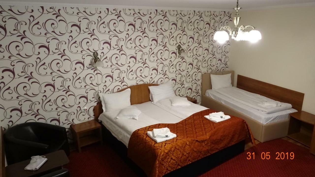Pensiunea Magnolia Сибиу Экстерьер фото